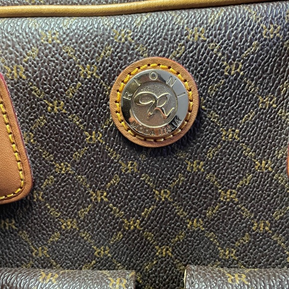 (Sold) Rioni handbag - Picture 2 of 6